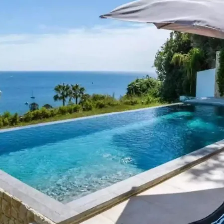 Superb With Pool *** Vakantiehuis *
